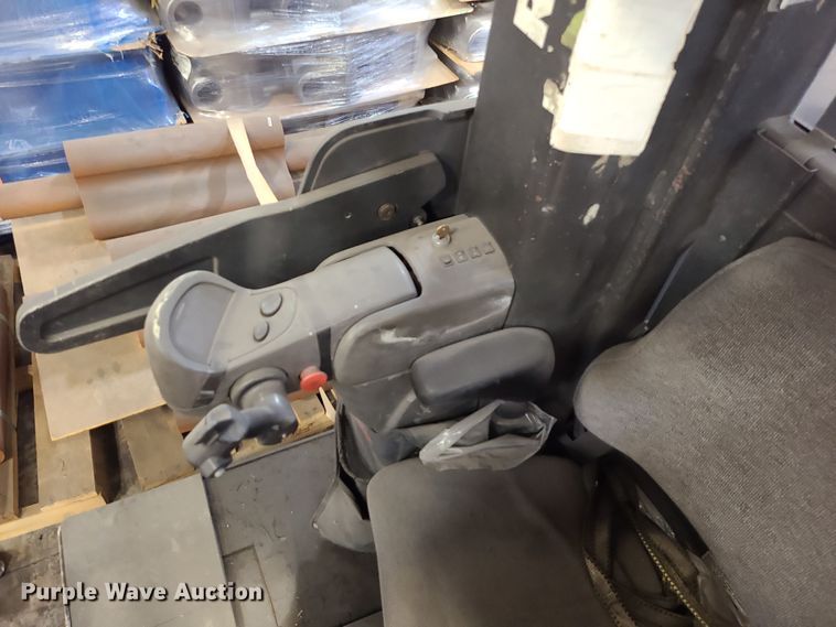 image for item DK4131 Raymond SA-CSR30T  forklift