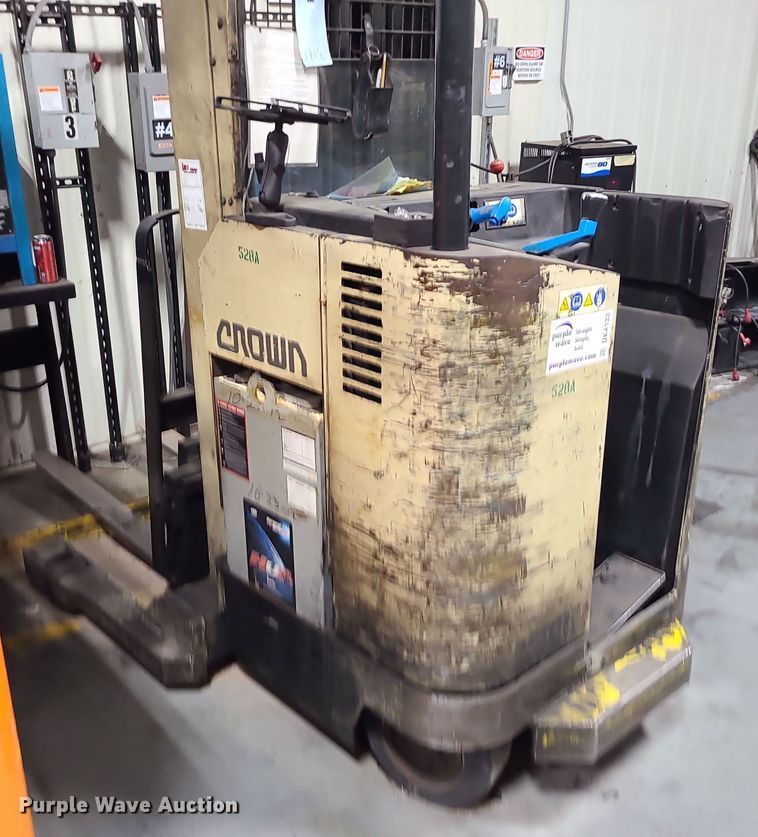 image for item DK4133 1992 Crown 45RRTT  forklift