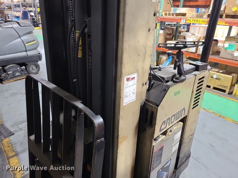 image for item DK4133 1992 Crown 45RRTT  forklift