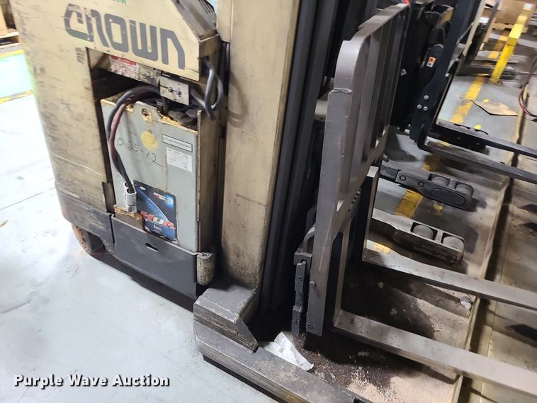 image for item DK4133 1992 Crown 45RRTT  forklift