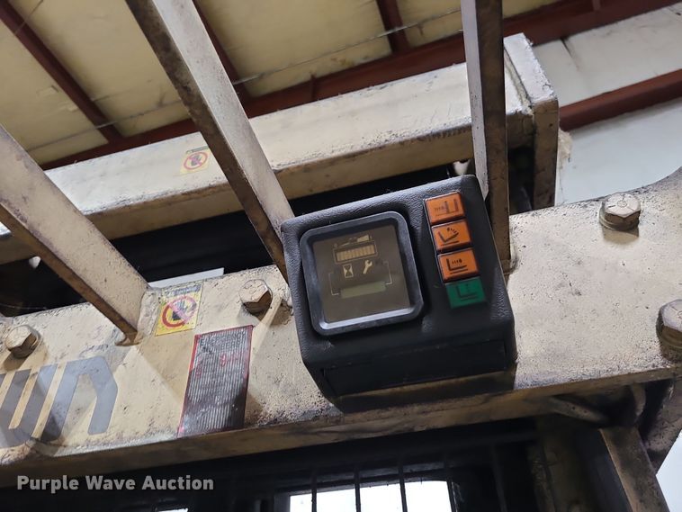 image for item DK4133 1992 Crown 45RRTT  forklift