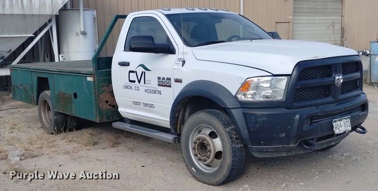 image for item DK8864 2017 Dodge Ram 5500HD  flatbed truck