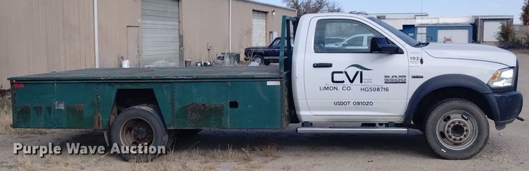 image for item DK8864 2017 Dodge Ram 5500HD  flatbed truck