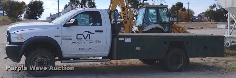 image for item DK8864 2017 Dodge Ram 5500HD  flatbed truck