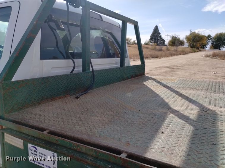 image for item DK8864 2017 Dodge Ram 5500HD  flatbed truck