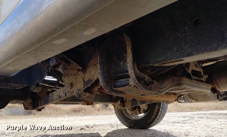 image for item DK8864 2017 Dodge Ram 5500HD  flatbed truck