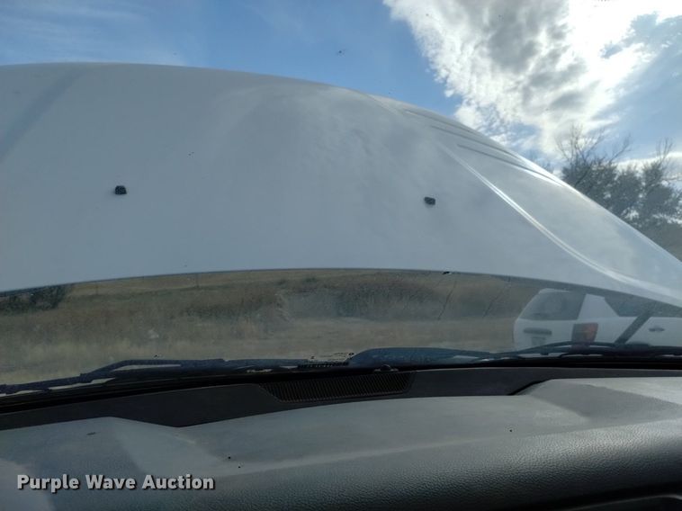 image for item DK8864 2017 Dodge Ram 5500HD  flatbed truck