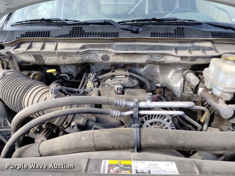 image for item DK8864 2017 Dodge Ram 5500HD  flatbed truck