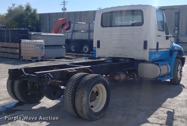 image for item DK8866 2012 International 4300  truck cab and chassis