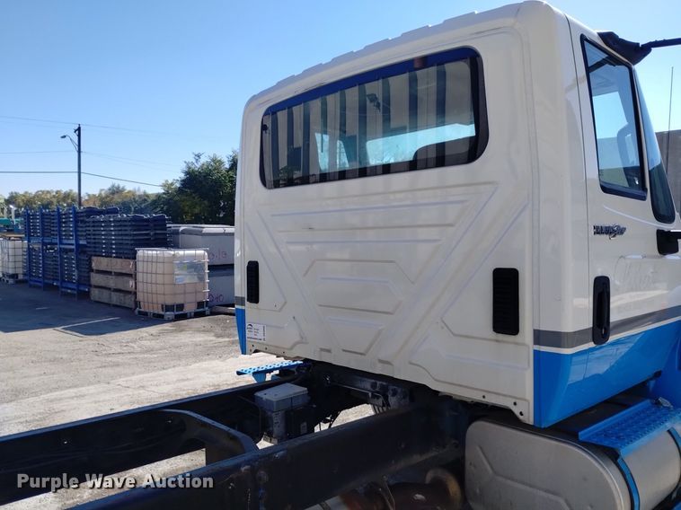 image for item DK8866 2012 International 4300  truck cab and chassis