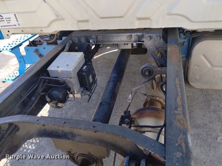 image for item DK8866 2012 International 4300  truck cab and chassis