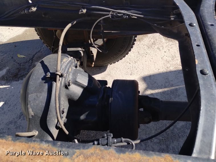 image for item DK8866 2012 International 4300  truck cab and chassis