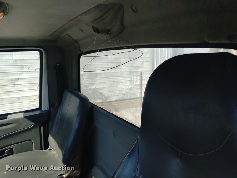 image for item DK8866 2012 International 4300  truck cab and chassis