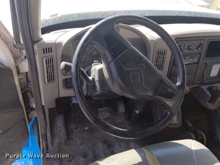 image for item DK8866 2012 International 4300  truck cab and chassis