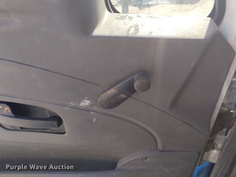 image for item DK8866 2012 International 4300  truck cab and chassis