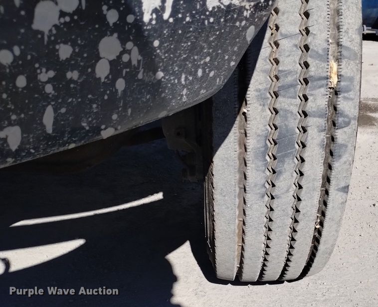 image for item DK8866 2012 International 4300  truck cab and chassis