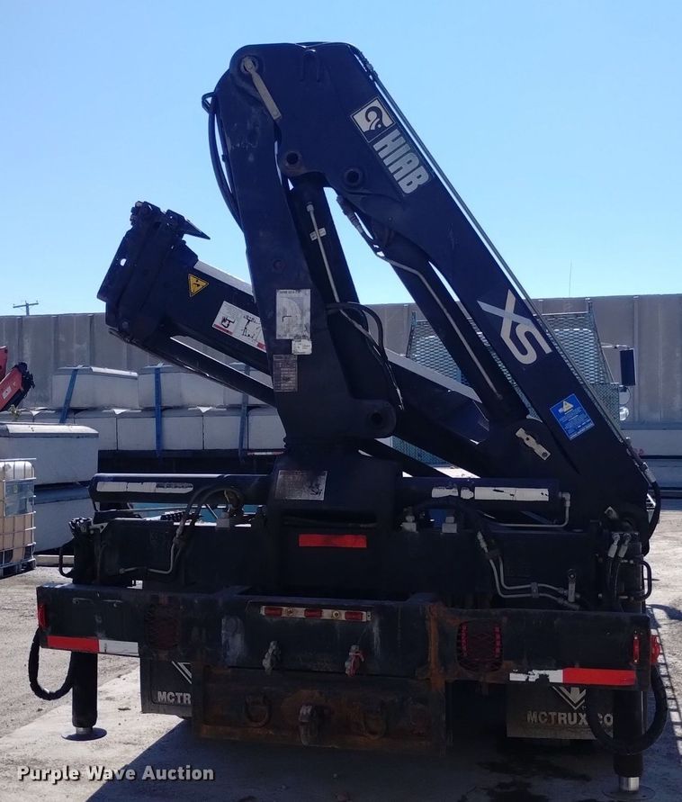 image for item DK8867 1998 International 9100  crane truck