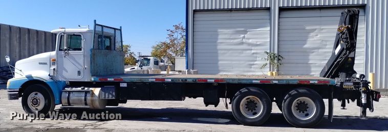 image for item DK8867 1998 International 9100  crane truck