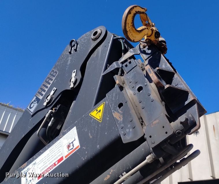 image for item DK8867 1998 International 9100  crane truck