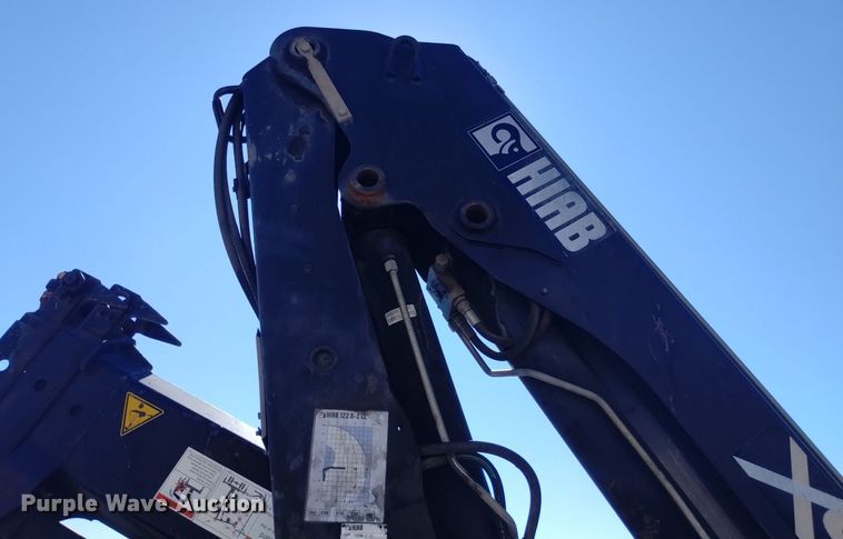 image for item DK8867 1998 International 9100  crane truck