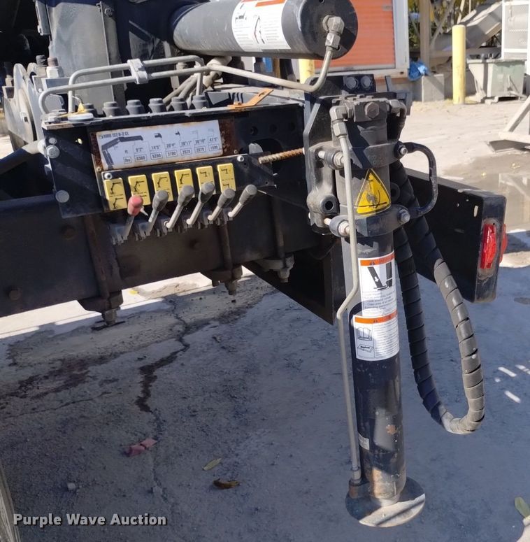 image for item DK8867 1998 International 9100  crane truck