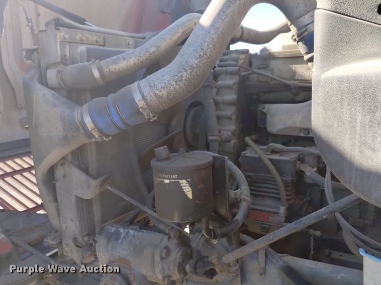 image for item DK8867 1998 International 9100  crane truck