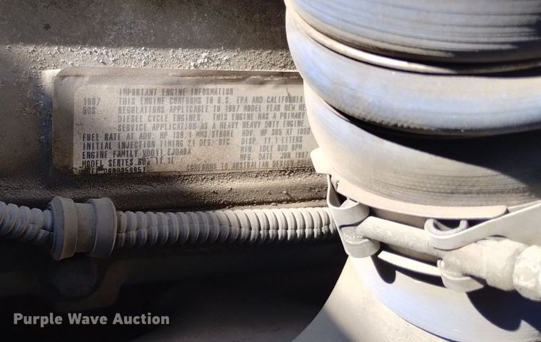 image for item DK8867 1998 International 9100  crane truck