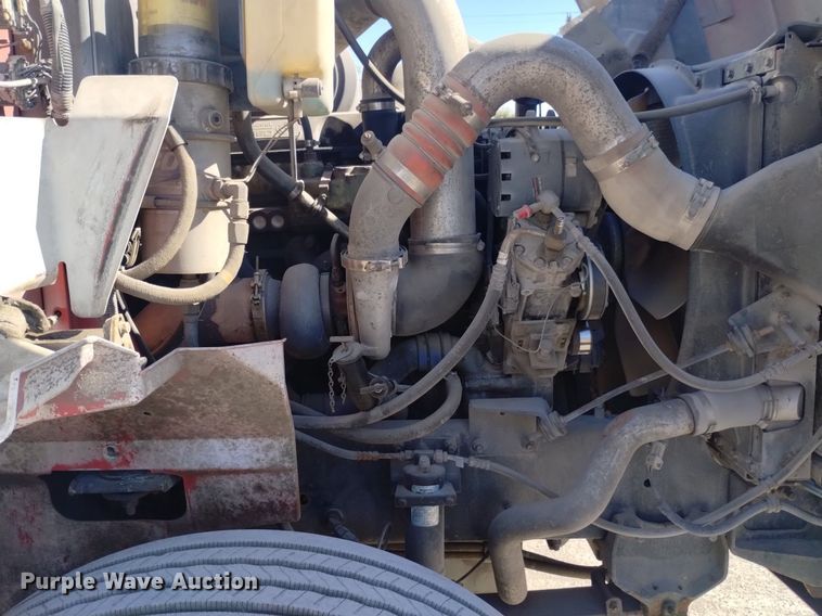 image for item DK8867 1998 International 9100  crane truck