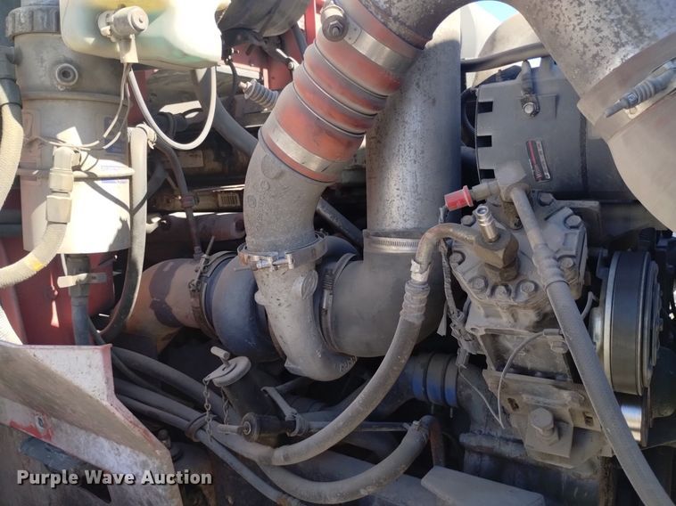 image for item DK8867 1998 International 9100  crane truck