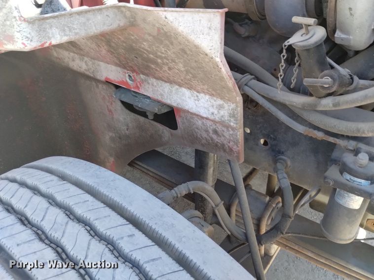 image for item DK8867 1998 International 9100  crane truck