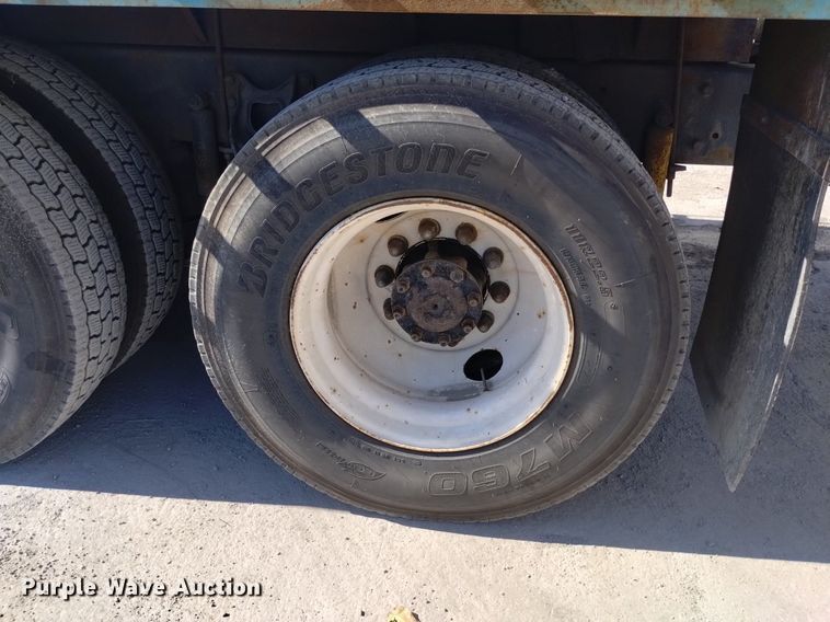 image for item DK8867 1998 International 9100  crane truck