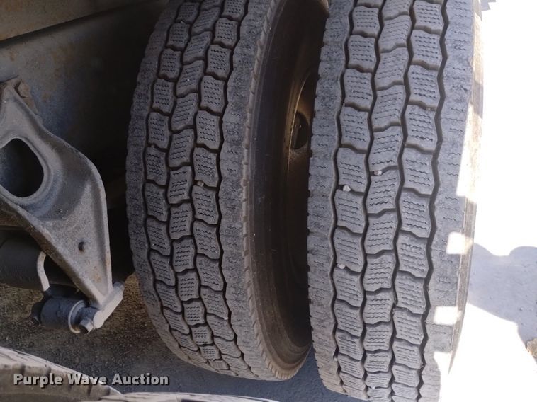 image for item DK8867 1998 International 9100  crane truck