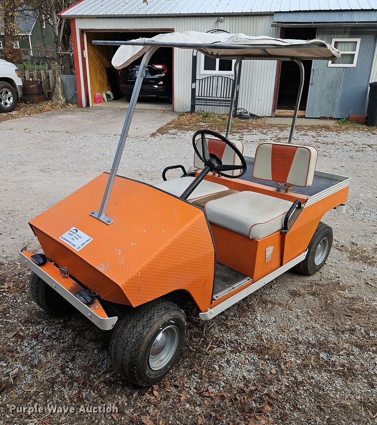 image for item DN7064 Taylor Dunn GT 370  golf cart