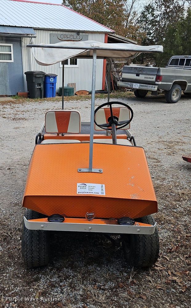 image for item DN7064 Taylor Dunn GT 370  golf cart