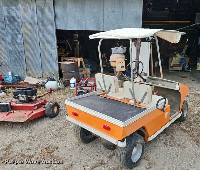 image for item DN7064 Taylor Dunn GT 370  golf cart