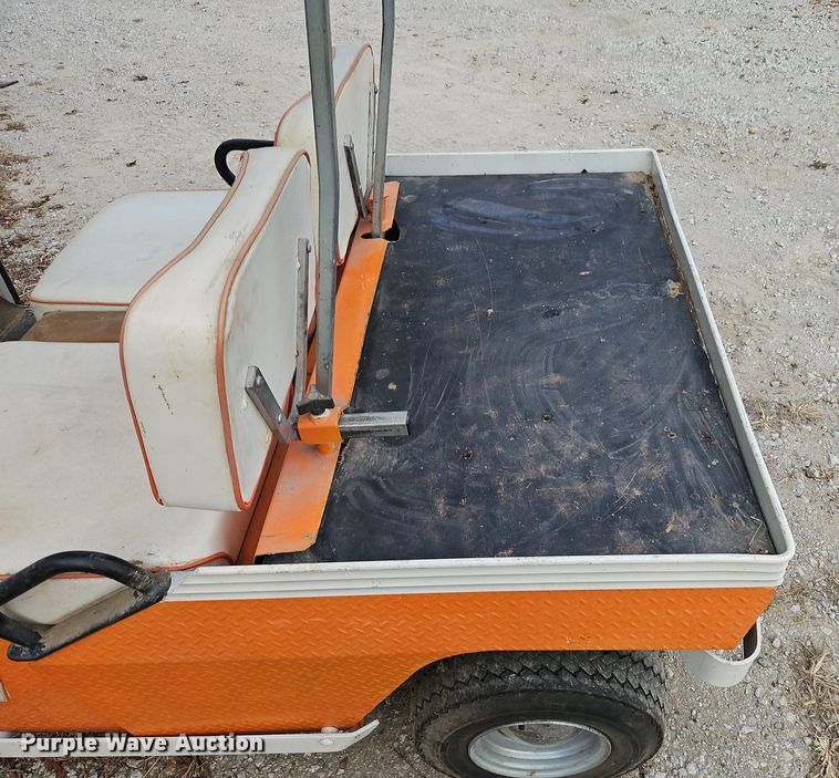 image for item DN7064 Taylor Dunn GT 370  golf cart