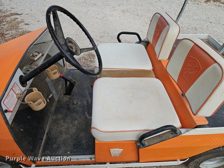 image for item DN7064 Taylor Dunn GT 370  golf cart