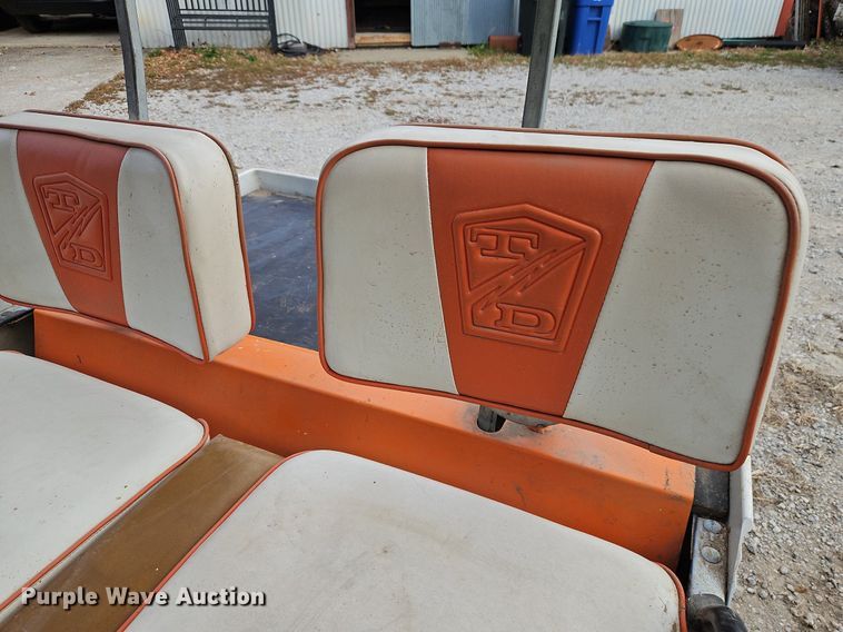 image for item DN7064 Taylor Dunn GT 370  golf cart