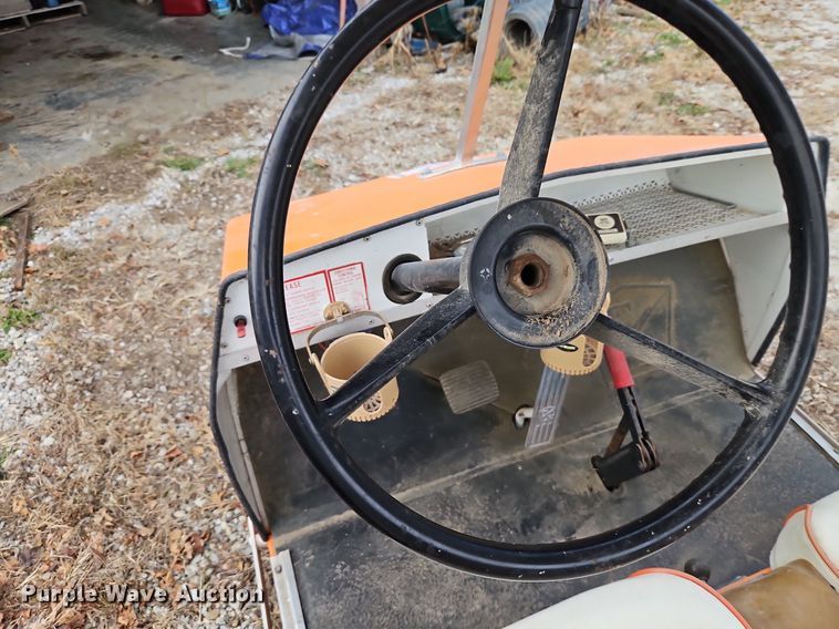 image for item DN7064 Taylor Dunn GT 370  golf cart