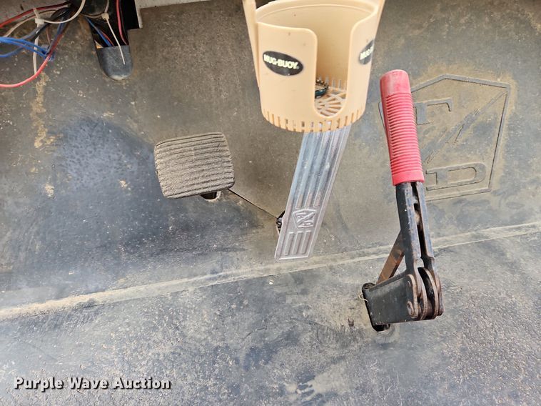 image for item DN7064 Taylor Dunn GT 370  golf cart