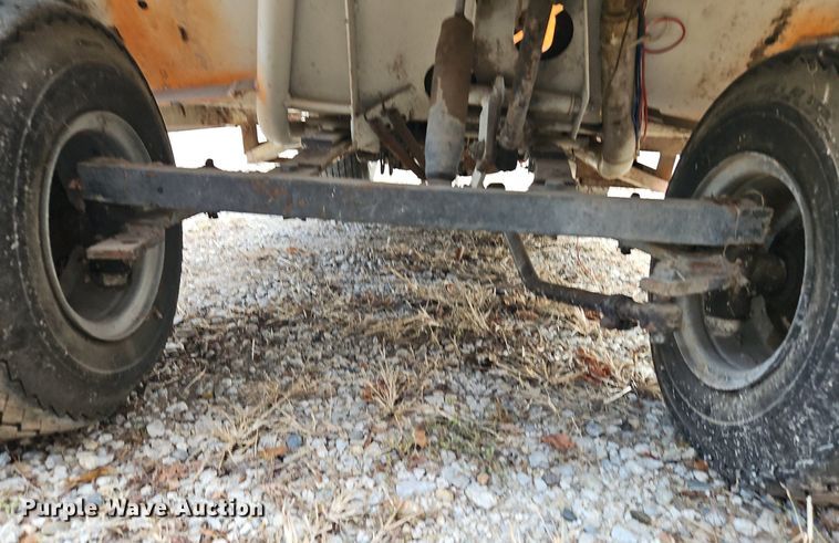 image for item DN7064 Taylor Dunn GT 370  golf cart