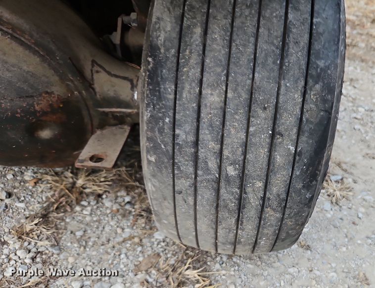 image for item DN7064 Taylor Dunn GT 370  golf cart