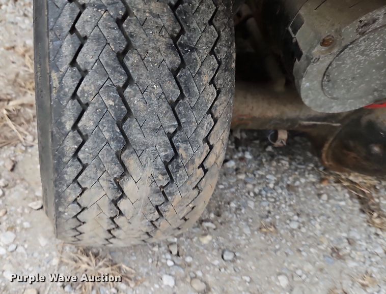 image for item DN7064 Taylor Dunn GT 370  golf cart