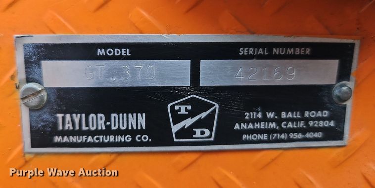 image for item DN7064 Taylor Dunn GT 370  golf cart