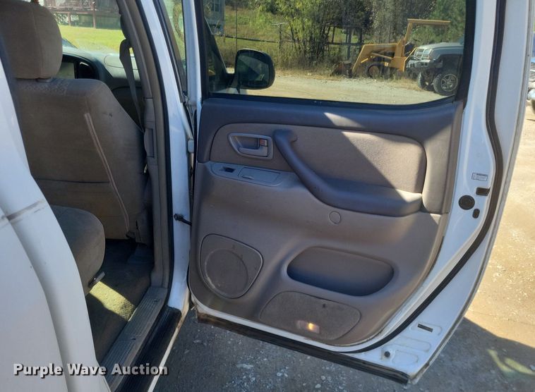 image for item DO4706 2006 Toyota  Tundra SR5 Double Cab pickup truck