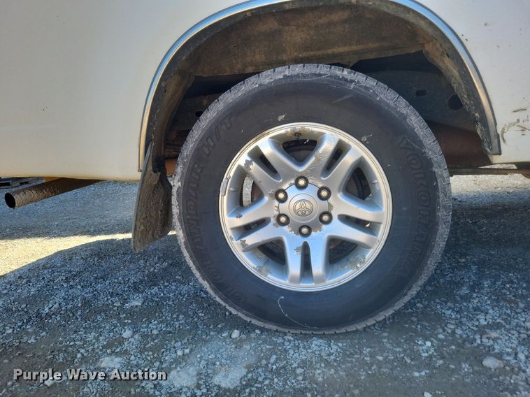 image for item DO4706 2006 Toyota  Tundra SR5 Double Cab pickup truck