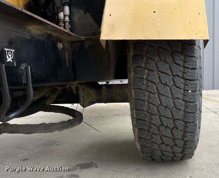 image for item DP0103 2009 Vermeer BC1200XL  wood chipper