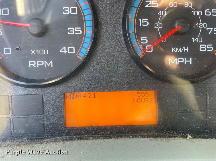 image for item DP0192 2016 International 4300  flatbed truck