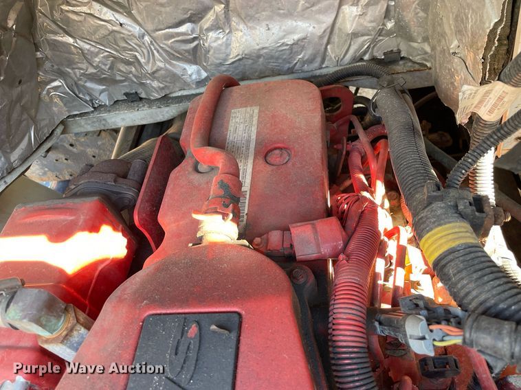 image for item DP0192 2016 International 4300  flatbed truck