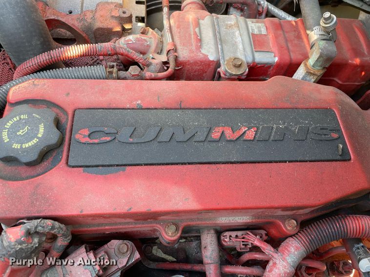 image for item DP0192 2016 International 4300  flatbed truck